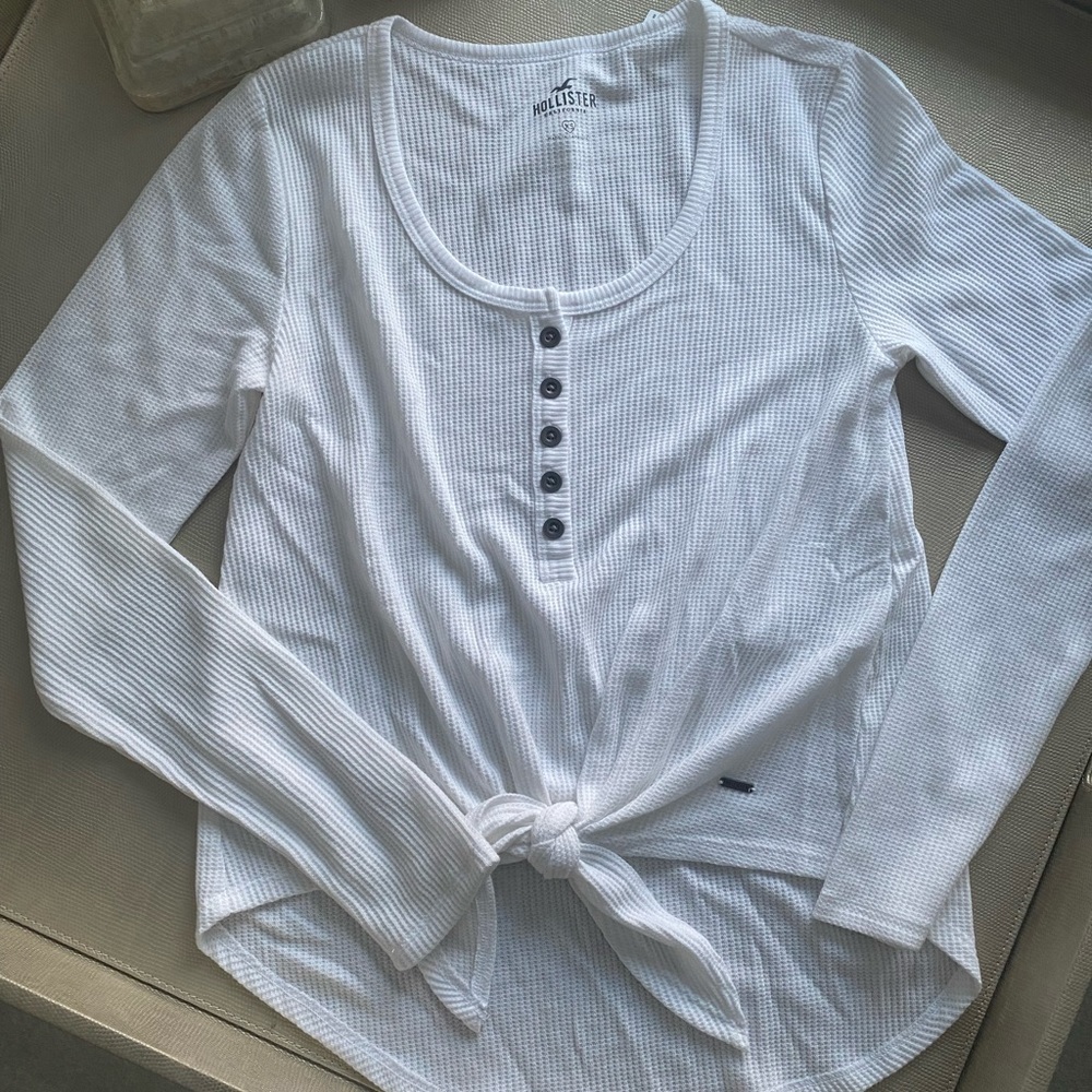 Hollister White Shirt- XS- Brand New!